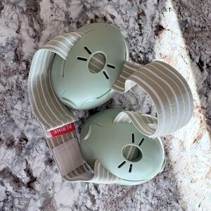Alpine baby 0-36 months Striped Green ear protection
